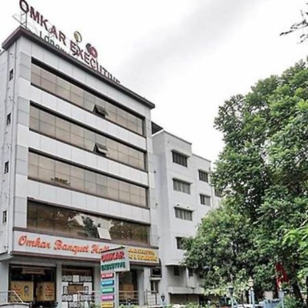 Omkar Executive Hotel Yerandwane Exterior foto